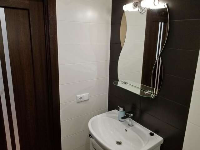 Апартаменты Cozy apartment in the city center Ивано-Франковск-12